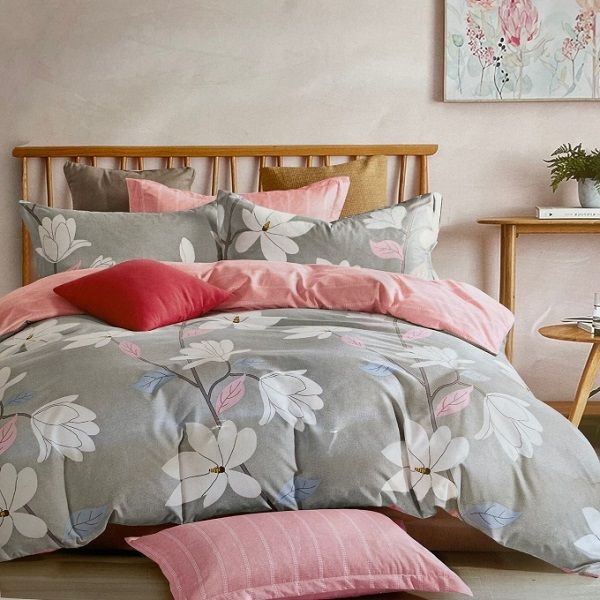 Soft Touch Embellished Six Pc's Duvet Cover Set Green &amp; White