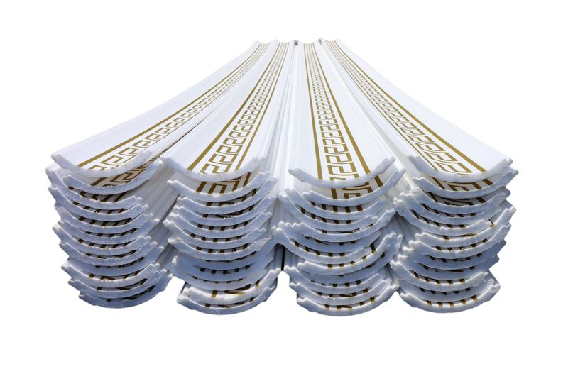 NA7 - T Gold Cornices