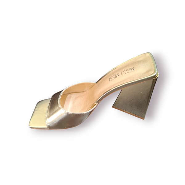 Women Slip On Sandle Gold