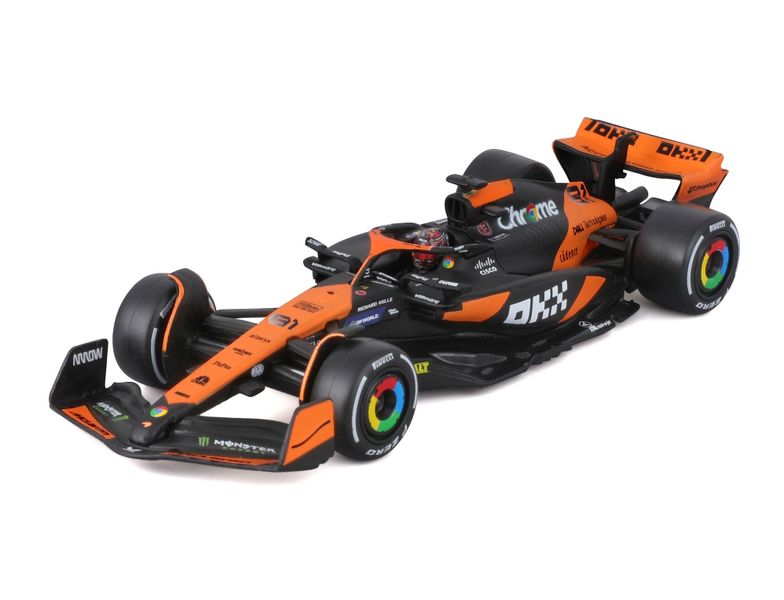 Bburago 1/43 McLaren F1 MCL38 2024 #81 O. Piastri with Collectors Hard Case