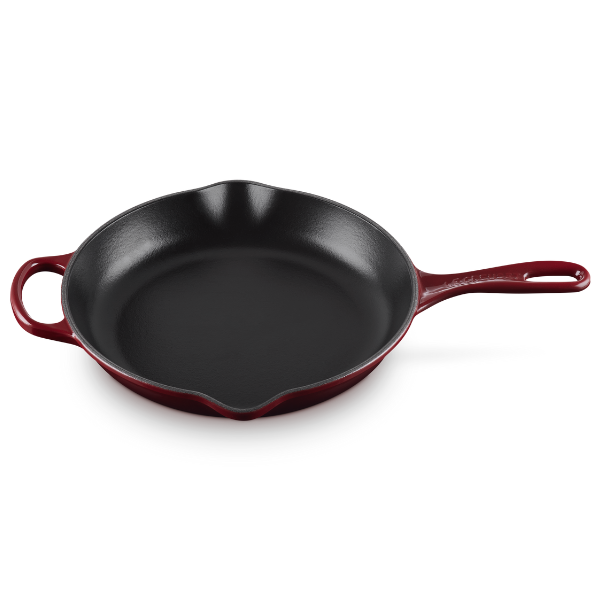 Le Creuset - Signature Cast Iron Skillet - 26cm - Garnet