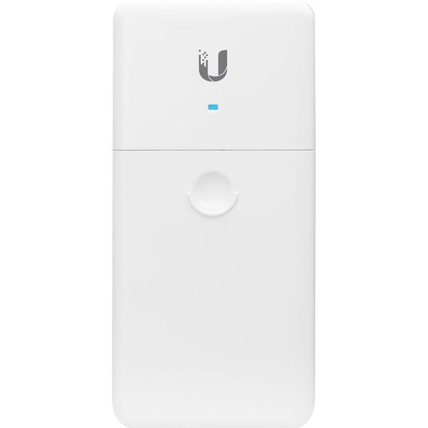 Ubiquiti Networks NanoSwitch Outdoor 4-Port PoE Passthrough Switch