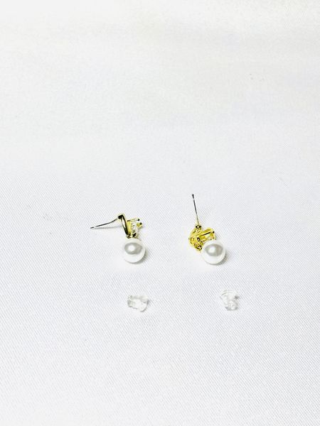 Women, Girls White-Gold Ceramic, Plastic Clip-Ons Earrings
