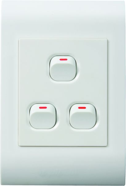 PIPELLI, 3 Lever 1 Way 4x2 Light Switch