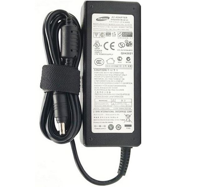 90W 19V 4.74A 5.5*3.0mm Laptop Charger For Samsung