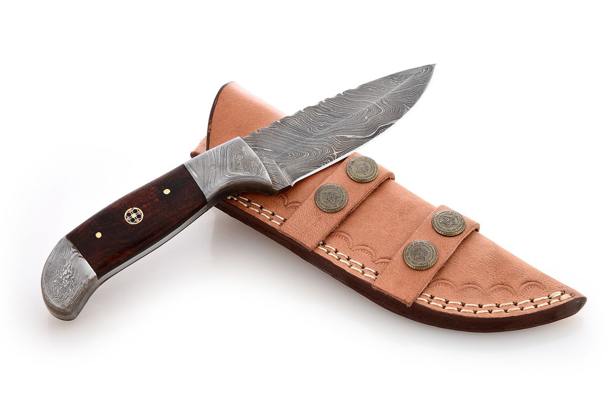 Koch Fixed Blade Damascus Hunting Knife Walnut handle/Damascus Guard