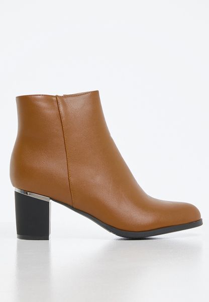 Women's Butterfly Feet Saphire Boot - Tan