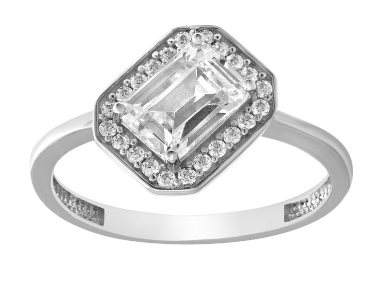Art Jewellers 9ct White Gold C.Z Off Set Emerald Cut Solitaire Ring