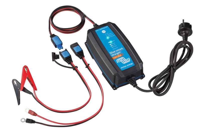 Victron Blue Smart IP65 Charger 12/25 230V CEE 7/16