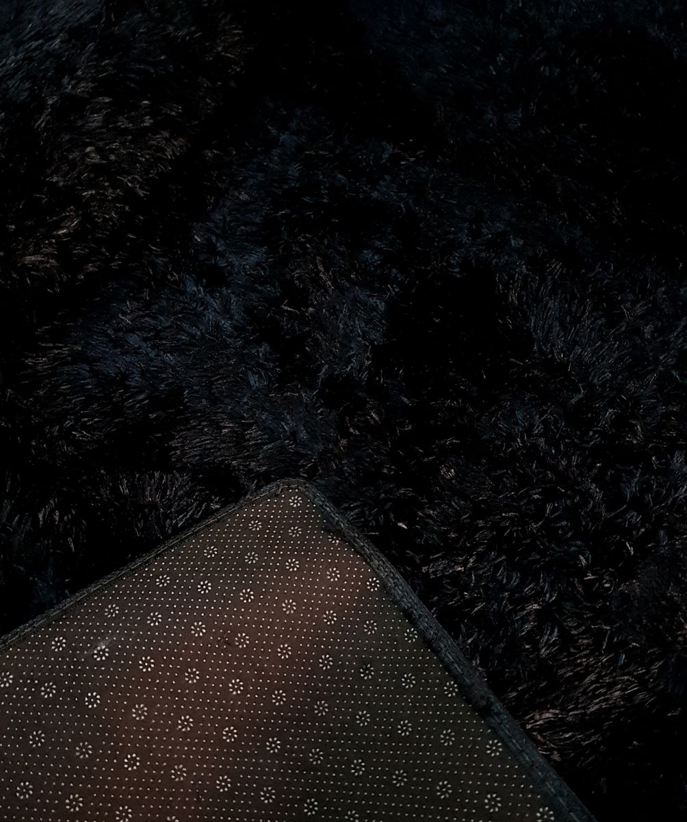 New Large Premium Fluffy Carpet/Rug Black Shop Today. Get it Tomorrow