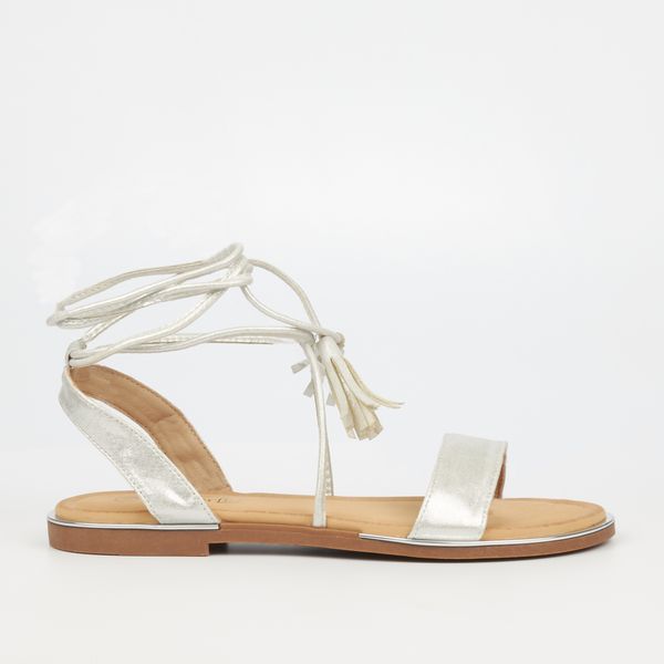 Butterfly Feet - Dahlia 3 - Silver