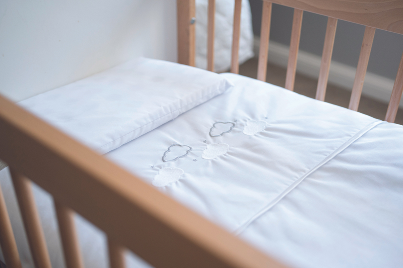 Cabbage Creek 3-Piece Cot Set - Grey &amp; White Clouds