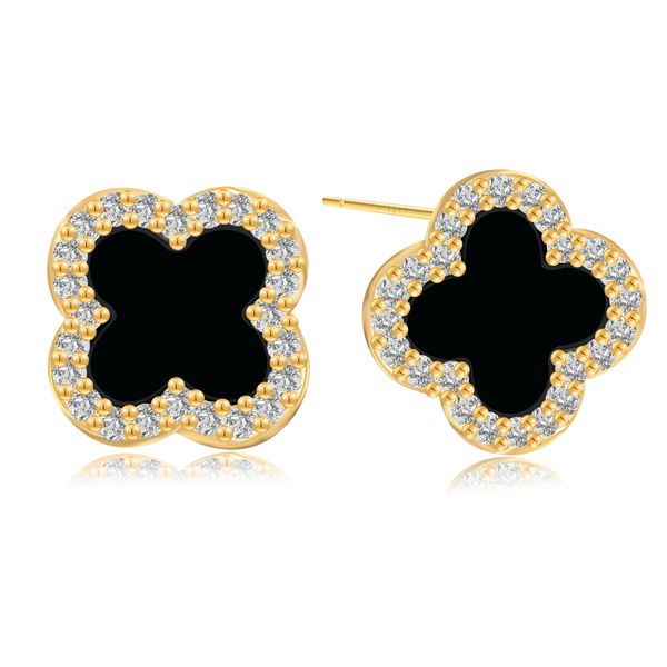 ZELTRYN Fashionable &amp; Elegant Four-Leaf Clover Stud Earrings