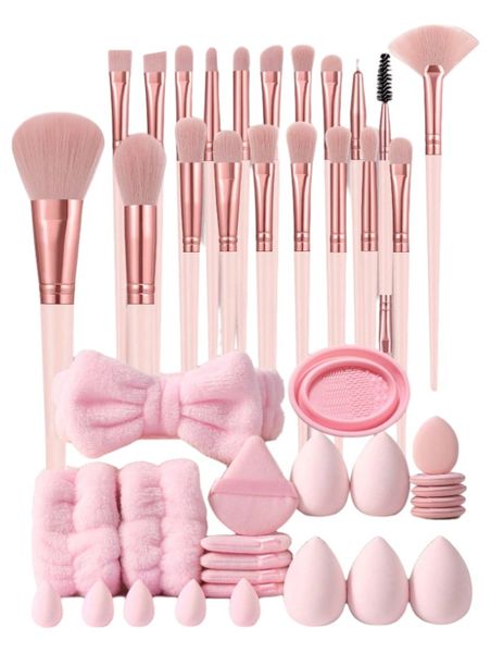 44 Piece Makeup Brush Collection With Beauty Blenders &amp; Powder Puffs - Pink