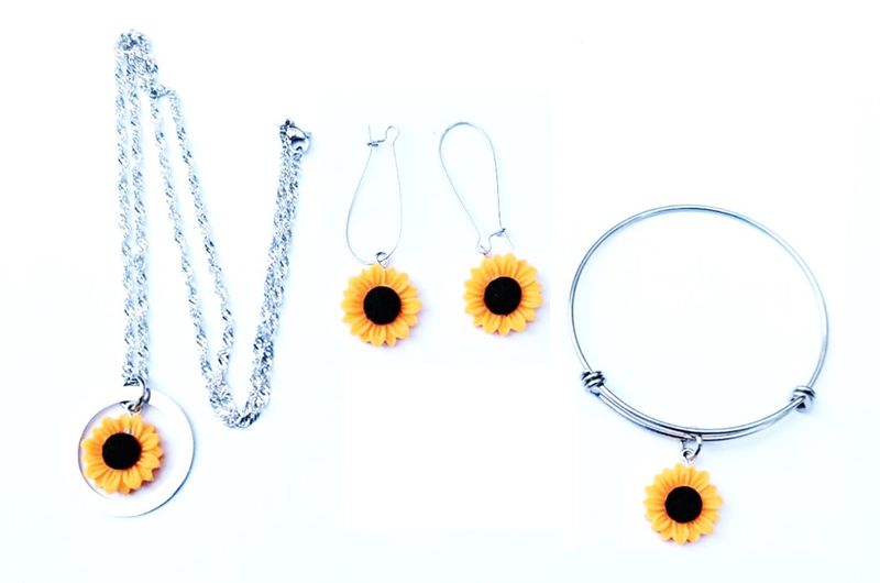 SSG9 - Sunflowers - Pendant - earrings and bangel - Stainless steel -