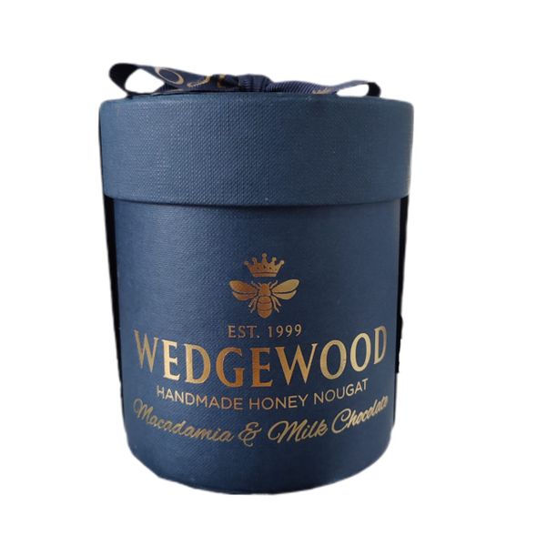 Wedgewood Nougat Hat Box - Macadamia &amp; Milk Chocolate(280g)