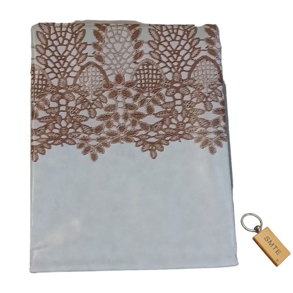 Premium Tablecloth for Stylish Dining with Keyring TB 1
