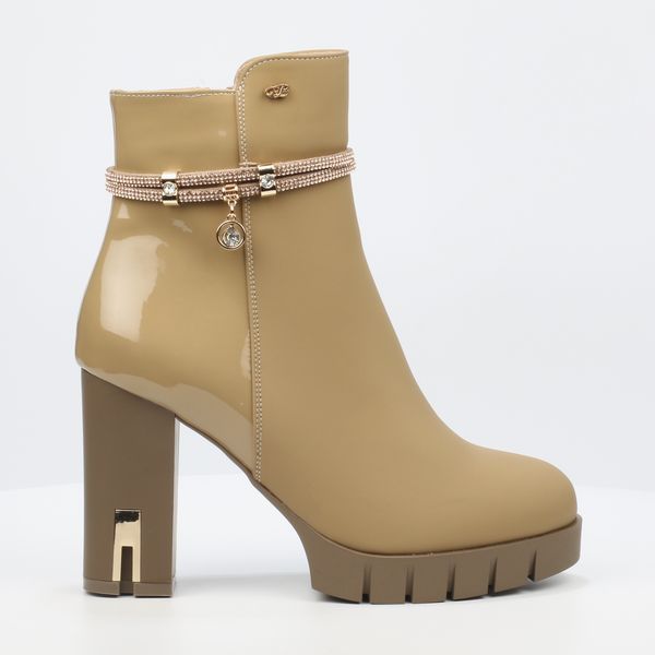 Miss Black Women Nude Round Toe Tpr Sole Boots image