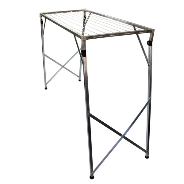 Free standing portable washing line