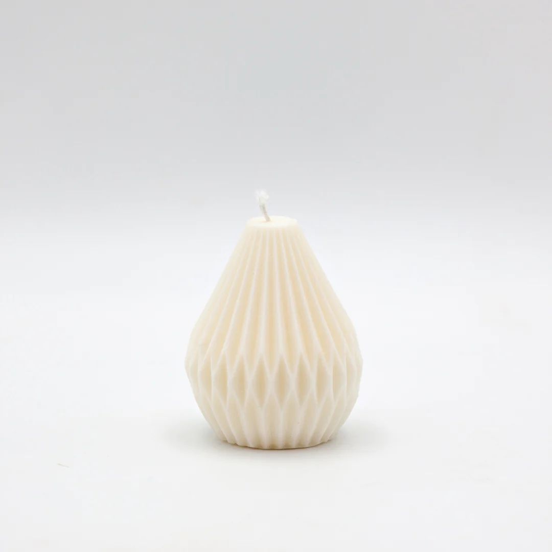 Aesthetic Pear Shaped Candle Sandalwood & Musk Scented Buy Online