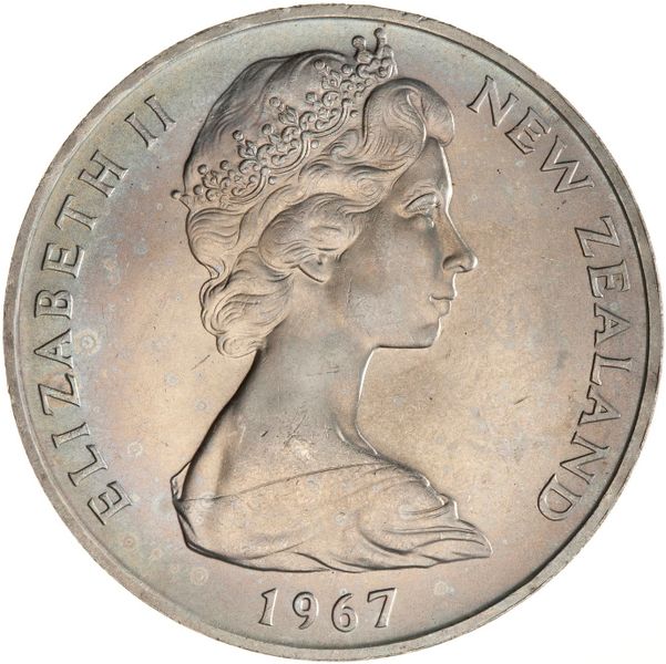 1967 New Zealand 1 Dollar Coin Elizabeth II 2nd portrait Shield of Arms