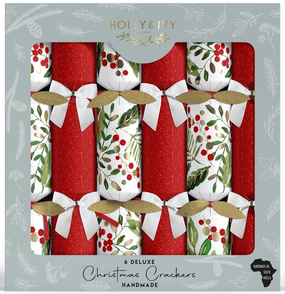Holly &amp; Ivy Christmas Crackers - Deluxe Traditional Foliage