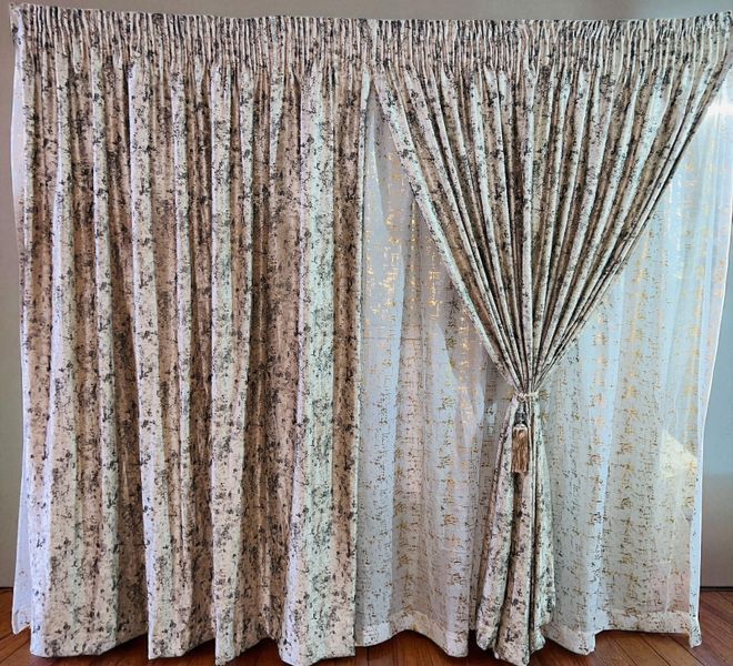 Curtain With Lace
