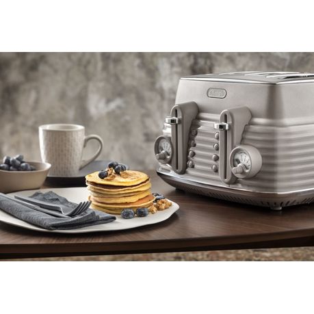 Delonghi Scultura Selections 4 Slice Toaster CTZS4003