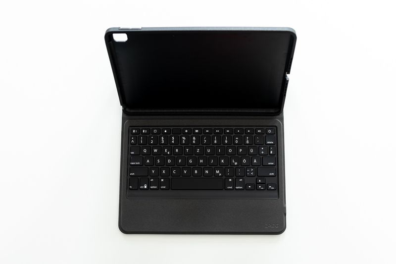ZAGG Rugged Messenger - Backlit Case and Bluetooth Keyboard for iPad 10.2