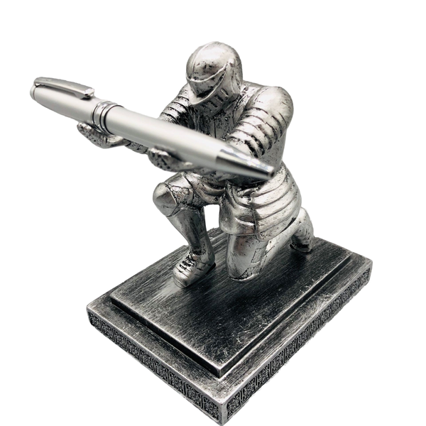 Silver Knight Pen Holder With Metal Pen: Kneeling Armor Hero Desktop Decor