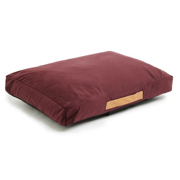Wiggle Velvet Cushion Bed Burg