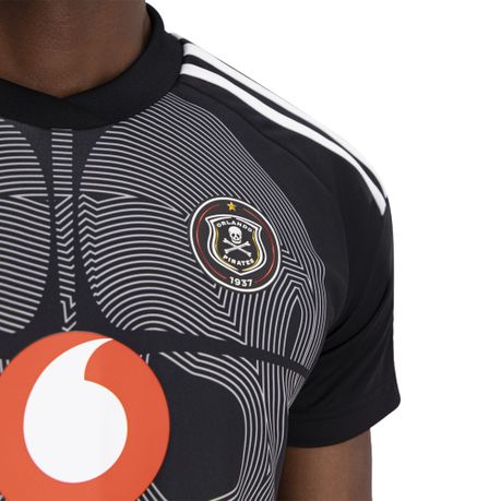 Kaizer chiefs kappa jersey vs Orlando pirates Adidas jersey 