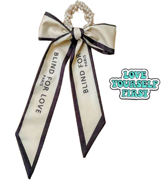 Elegant Parisian Style Pearl Hair Tie