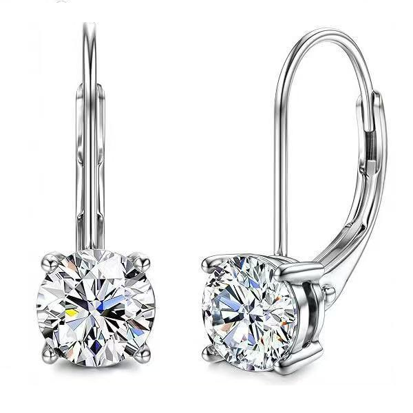 ZELTRYN Premium S925 Sterling Silver D-color Moissanite Stud Earrings