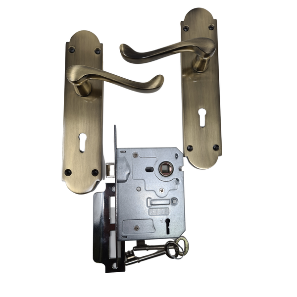 Victorian Lever Handle and Lock Set