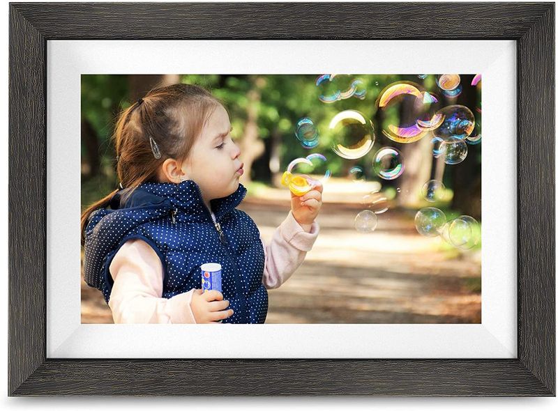 Frameo 16GB Touchscreen 10.1" Digital Photo Frame