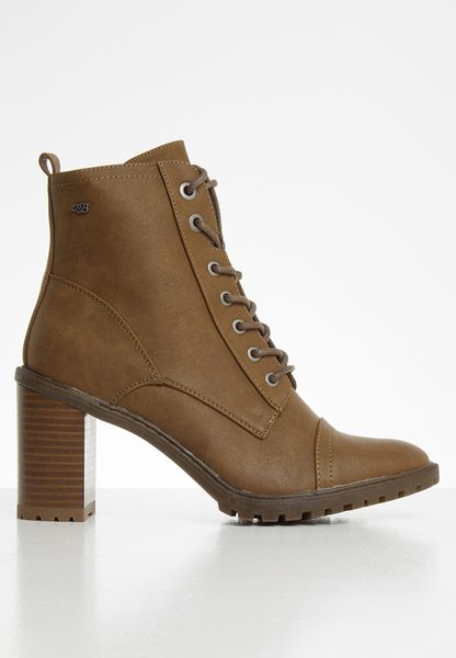Women's Miss Black Omega 2 Ankle Boot - Tan