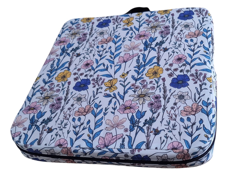 Outdoor Stadium Cushion - Assorted Field Flowers on White