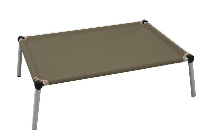 Elevated pet bed with aluminium frame