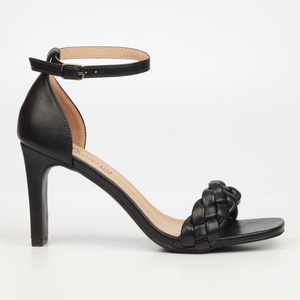 Riana 1 - Black image