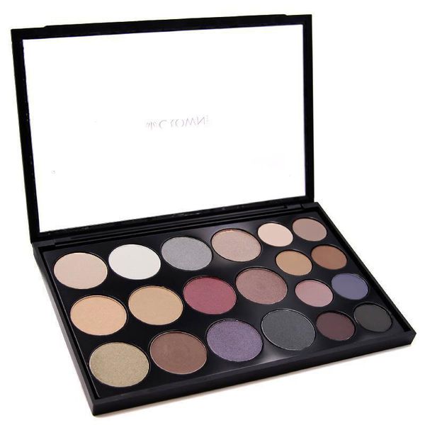 Crown 20 Color Pro Eyeshadow Smoke Palette