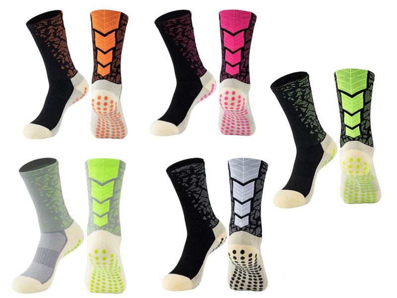 Yadeno Pack of 5 Non-Slip Socks in Assorted Sport Colours for Men and Women