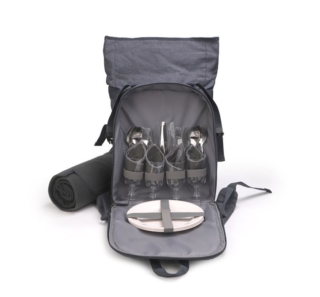 Retreat 4 person picnic backpack with fleece picnic blanket 1.3 x 1.2 m