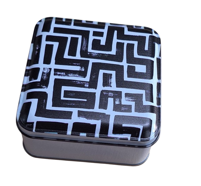 Small Custom Storage Tin 10 x 10 cm - Black &amp; White Maze Pattern