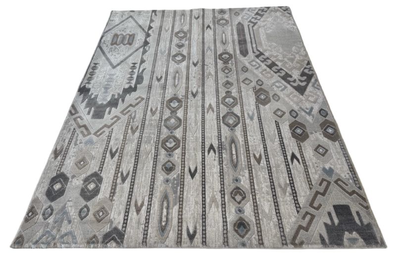 Beautiful Turkish Machine Made Carpet/Rug - Size: 230x160cm
