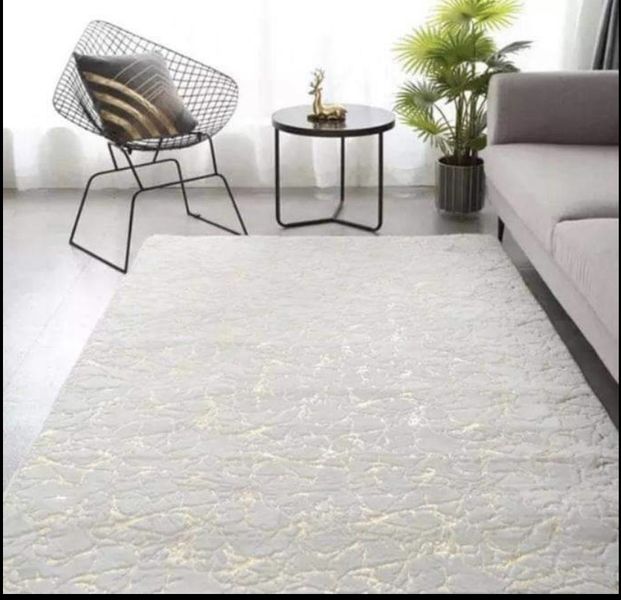 White Soft Rug With Gold Finish image