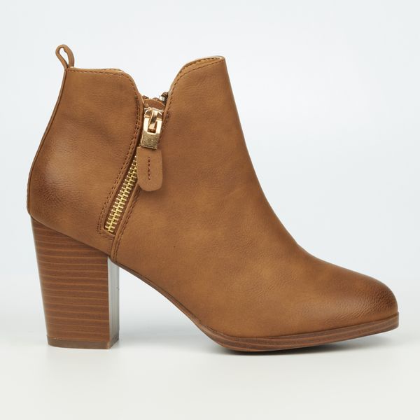Ahlam 1, Tan Boots image