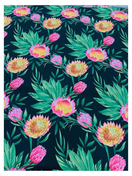 Black tablecloth with Protea's in pink and yellow 8-10 seater (145x320cm)