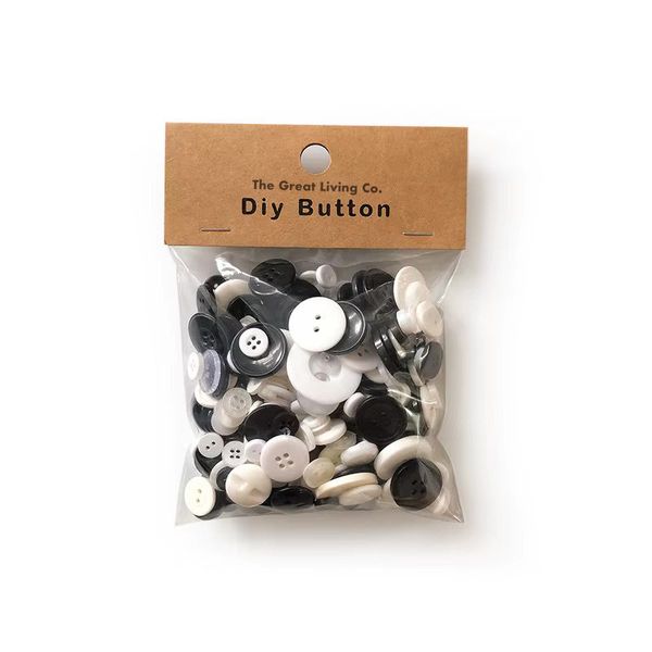 Round Resin Buttons Assorted Sizes 0.9-3.5cms, 2 &amp; 4 holes 155 Grams