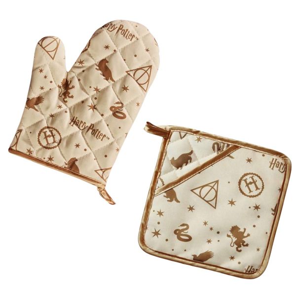 Harry Potter Inspired Kitchen Oven Glove / Mitten &amp; Pot Holder Set